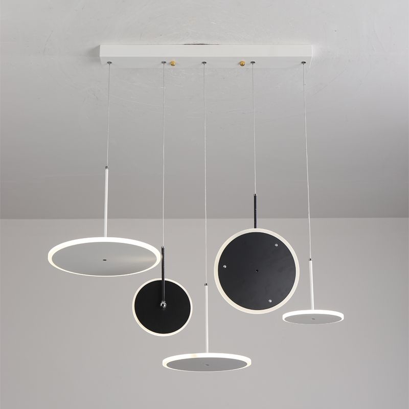Design nordico Decorazioni per la casa con lampada a sospensione a LED in acrilico rotondo in ferro
